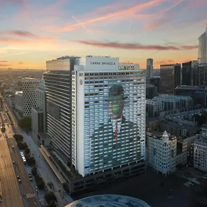 4* Ξενοδοχείο Uptown
